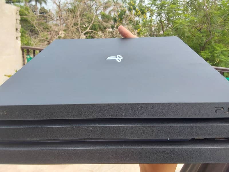 Playstation ps4 pro [canada version]   5