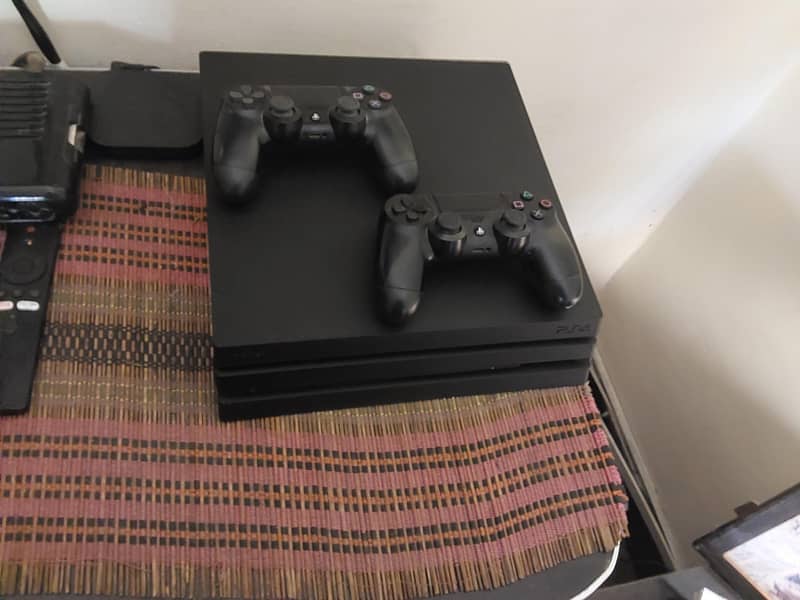Playstation ps4 pro [canada version]   8