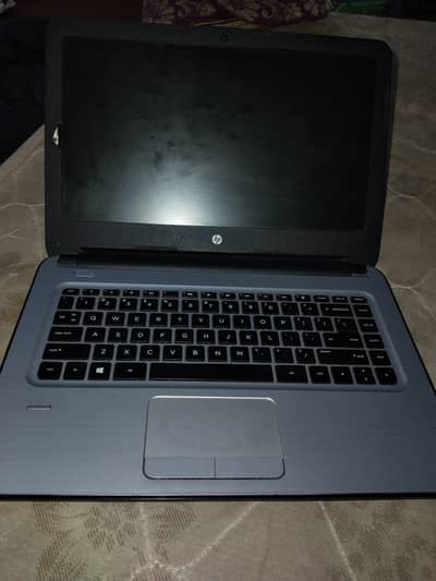 used HP laptop core i7 7th generation  ram 8gb storage 256gb