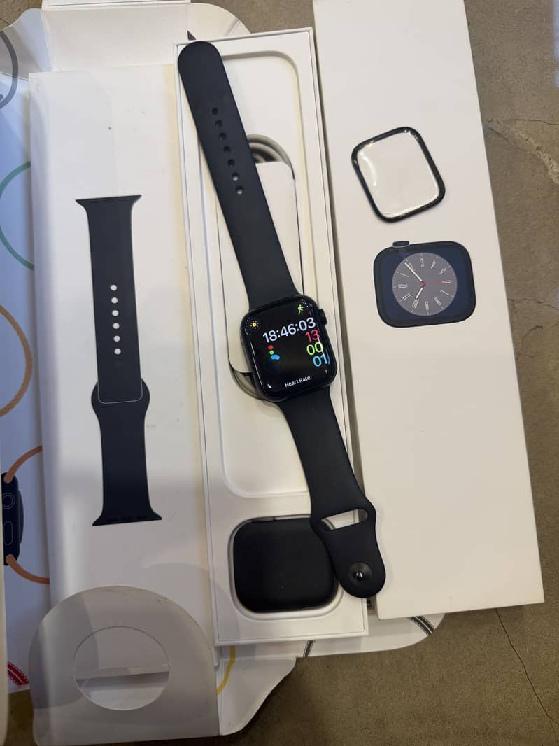 Apple watch series 8 2