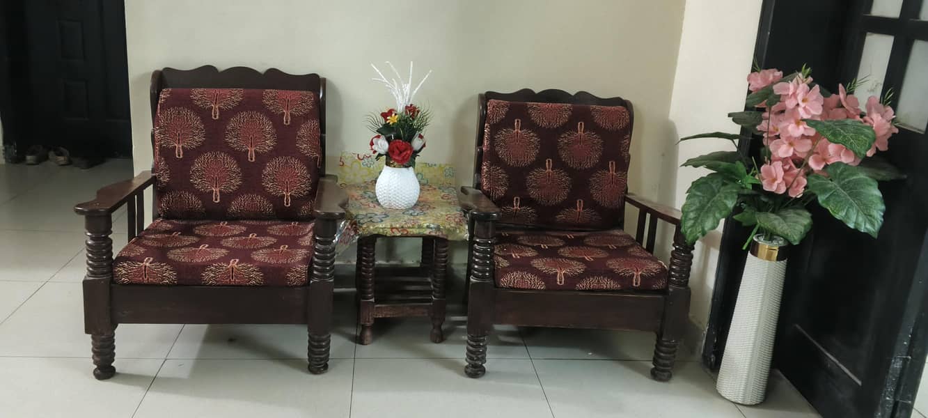 5 seater sofa in good condition 5