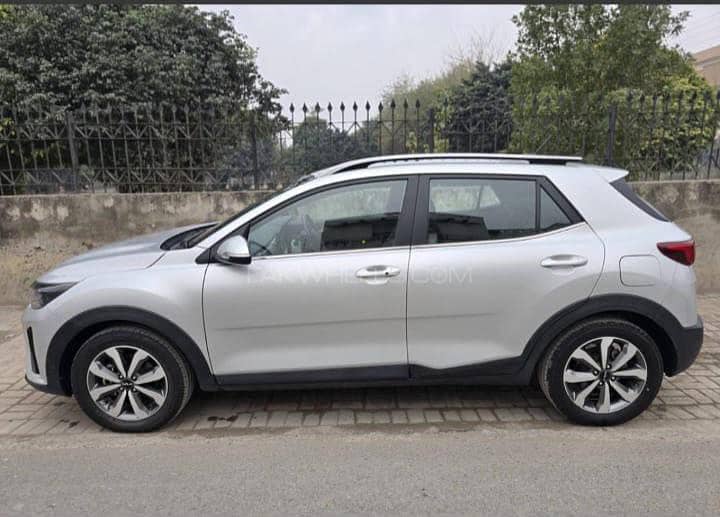 KIA STONIC 2021 3