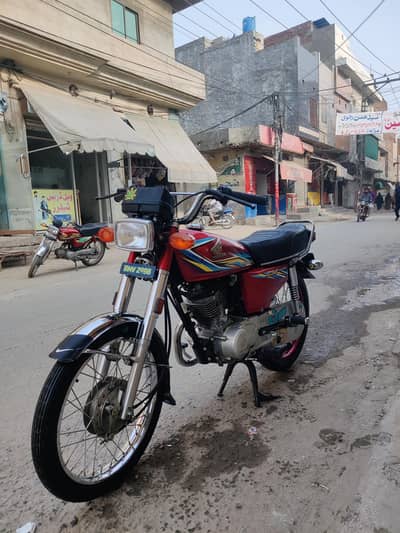 Honda 125 all okay just buy and drive nut to nut geniun