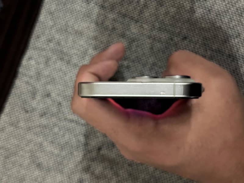 Apple iPhone 15 Pro Non Pta 3