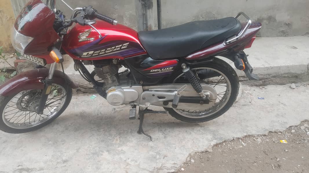 Honda 125 Delux 0