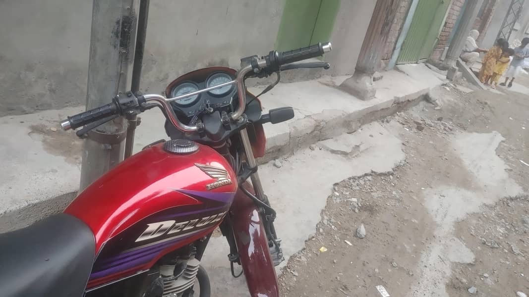 Honda 125 Delux 1