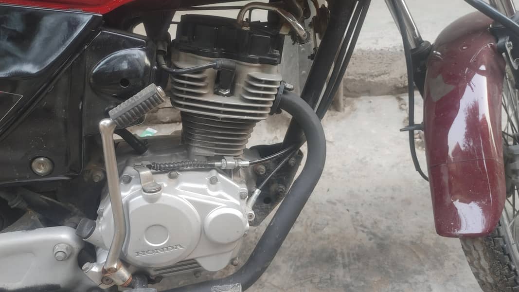 Honda 125 Delux 3