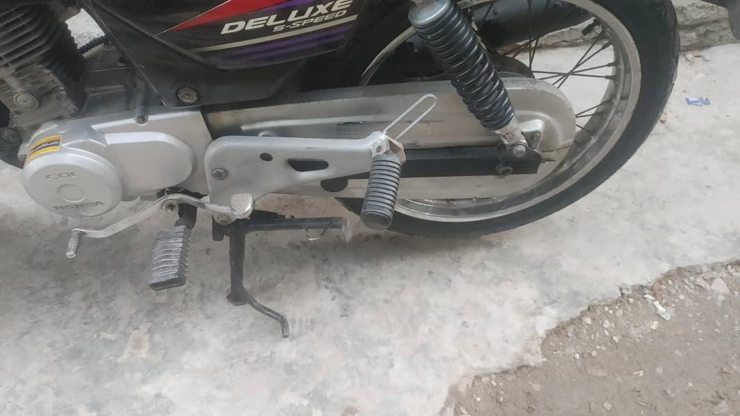 Honda 125 Delux 7