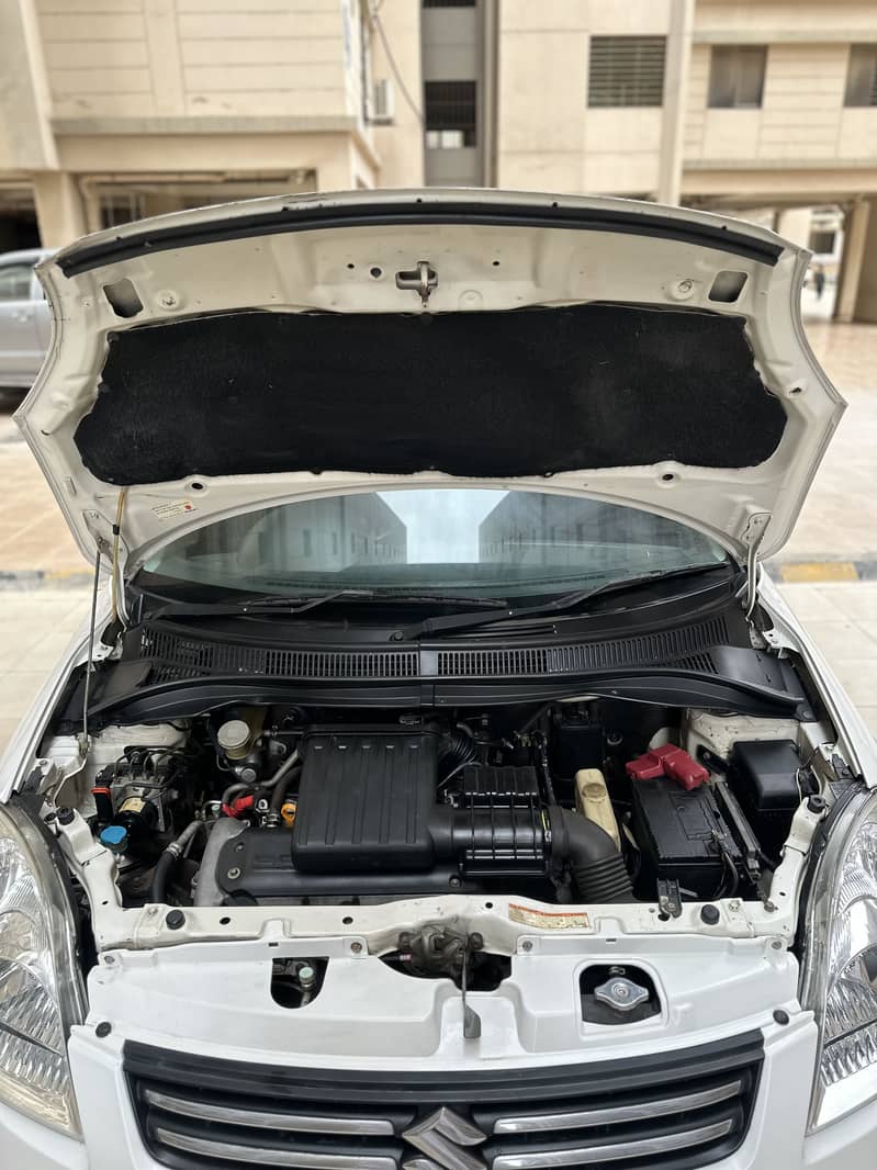 Suzuki Swift 2016 dlx M/T 12