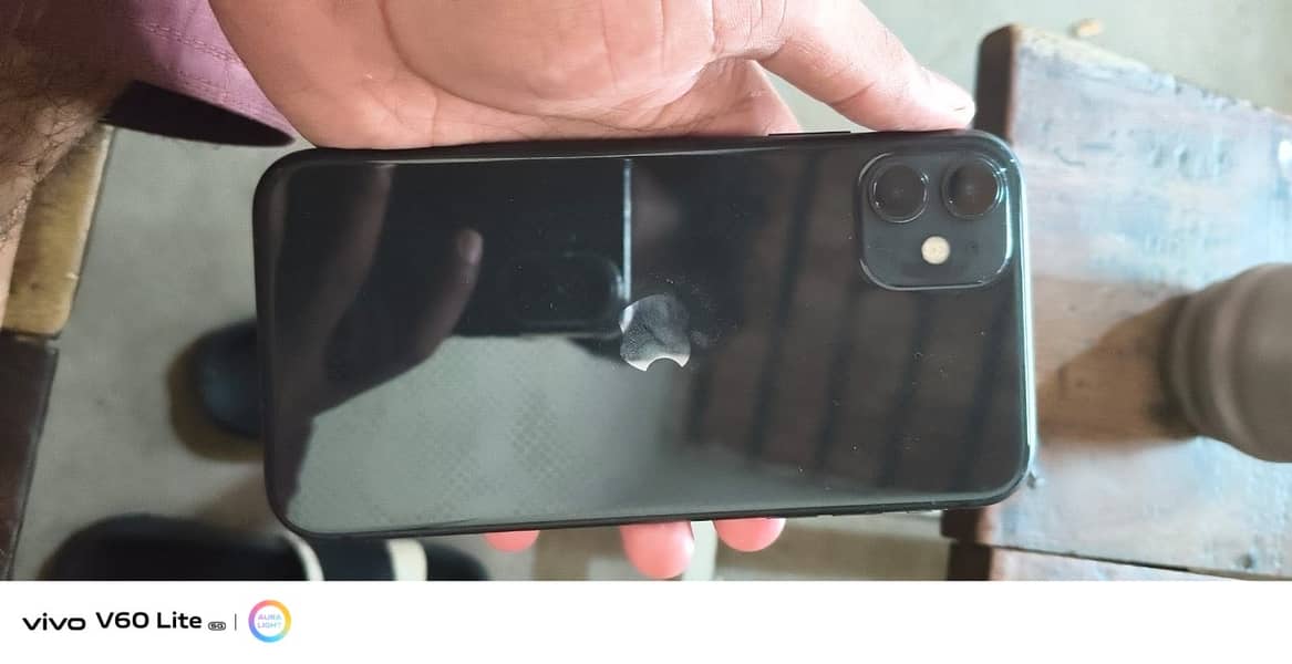 Apple iPhone 11 3