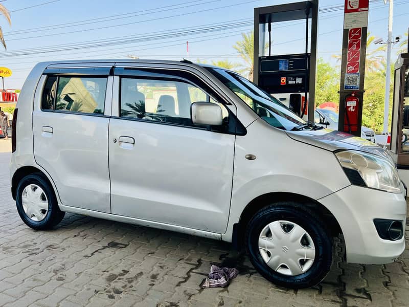 Suzuki Wagon R 2017 3