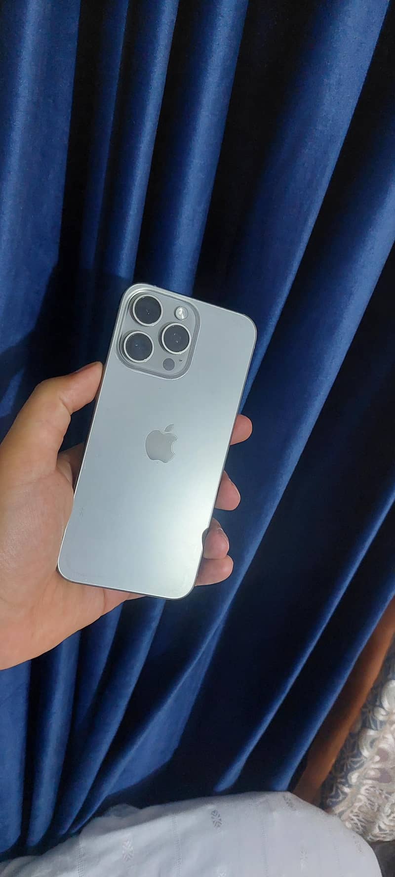 Apple iPhone 15 Pro Max 0