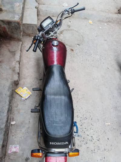 urgent sale 10 by 10 condition all ok  original bike