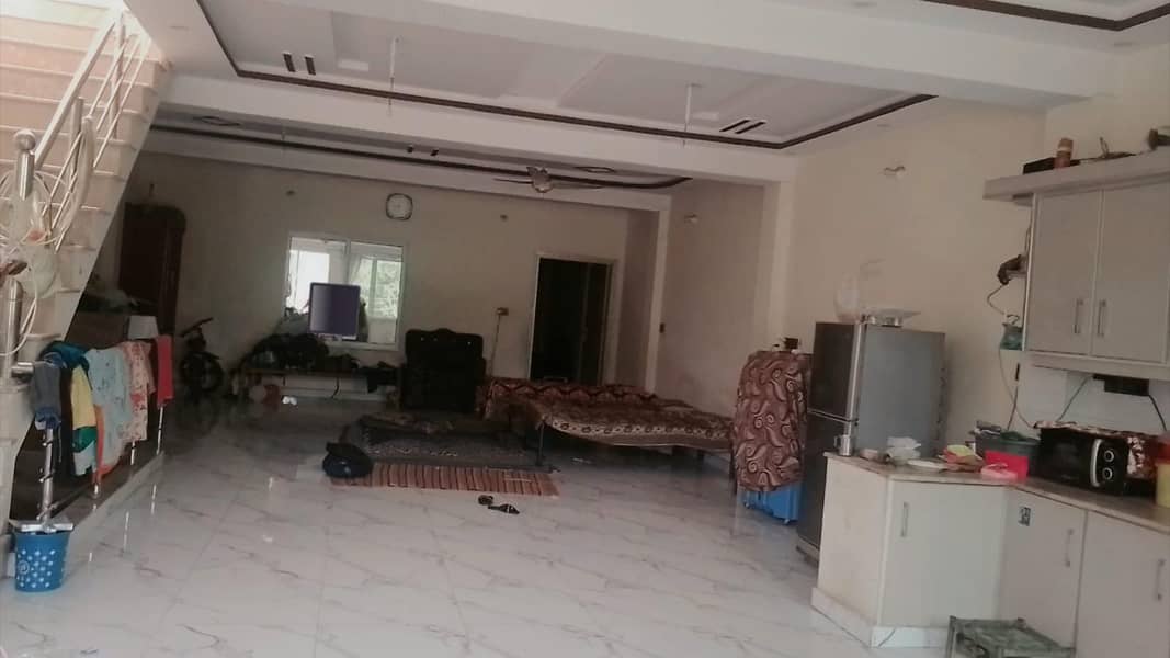 6 Marla Upper portion Available for Rent 2