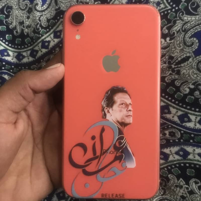 Apple iPhone XR 0