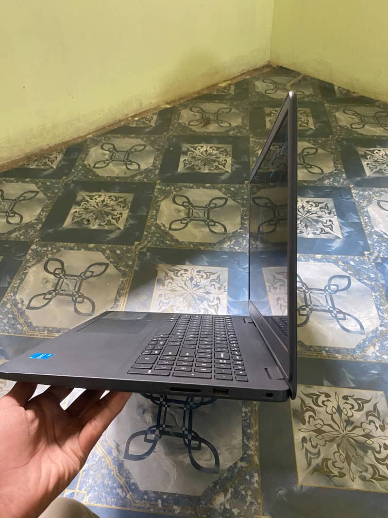 core i3 11th Gen Dell Inspiron laptop 7