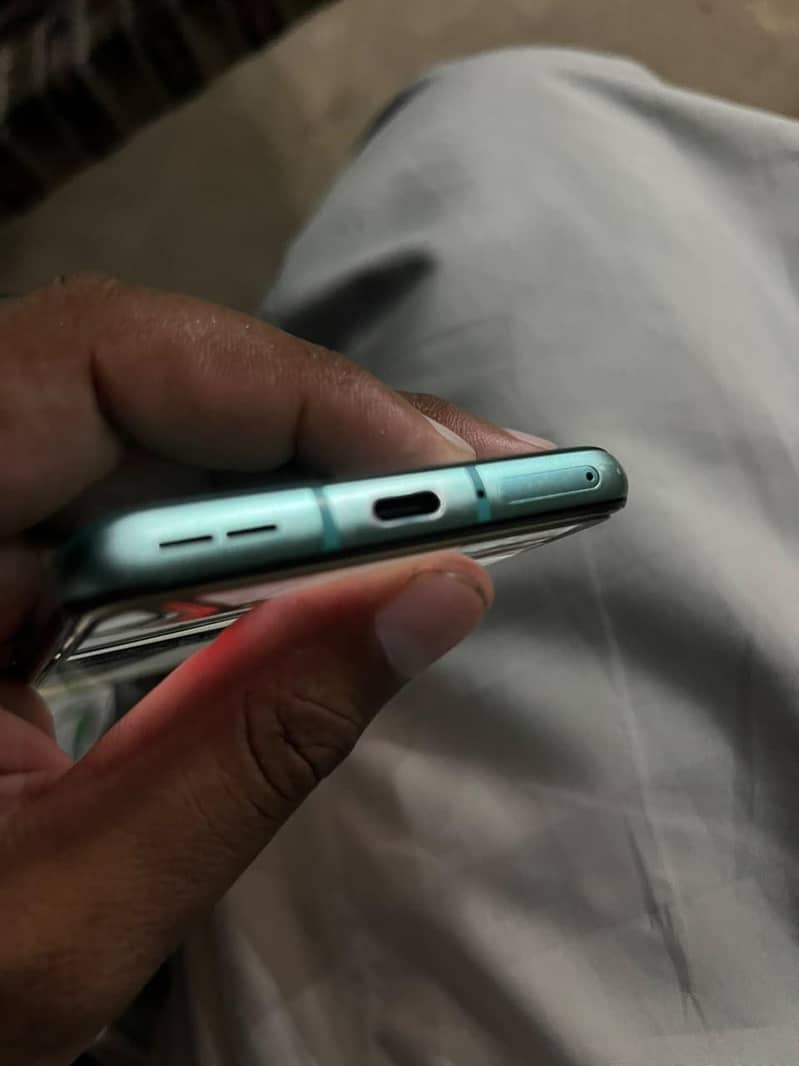 One Plus 8T 1