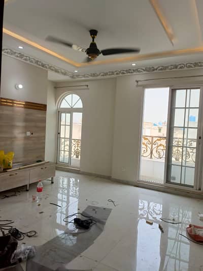 10 Marla Spanish 2nd FloorFor Rent( Near 3star academy)