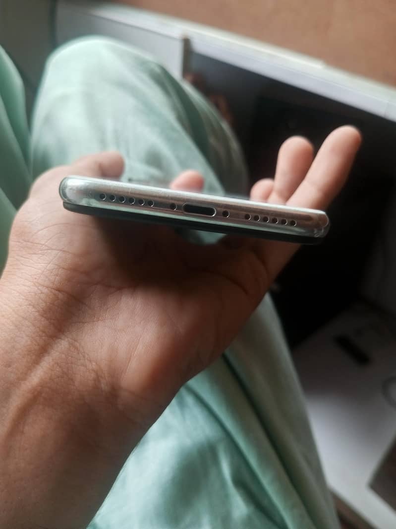 Apple iPhone X 1