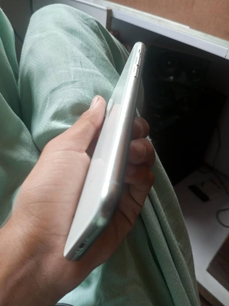 Apple iPhone X 2