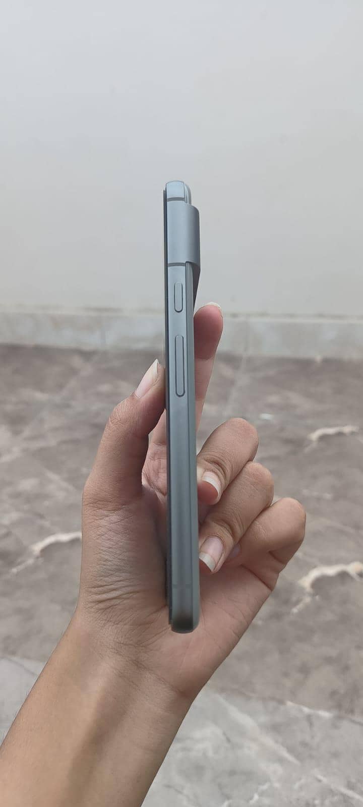 Google Pixel 8 2