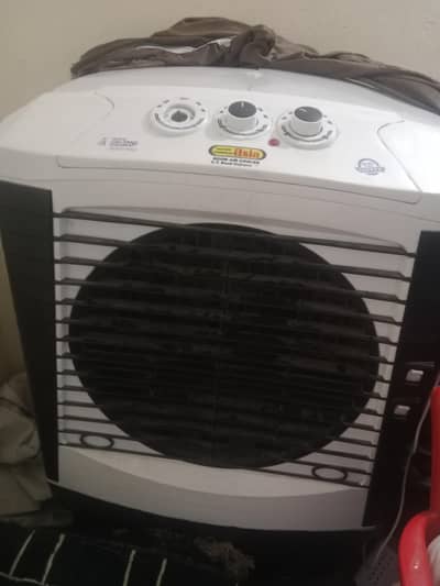 super Asia color fan urgent sale coper moter