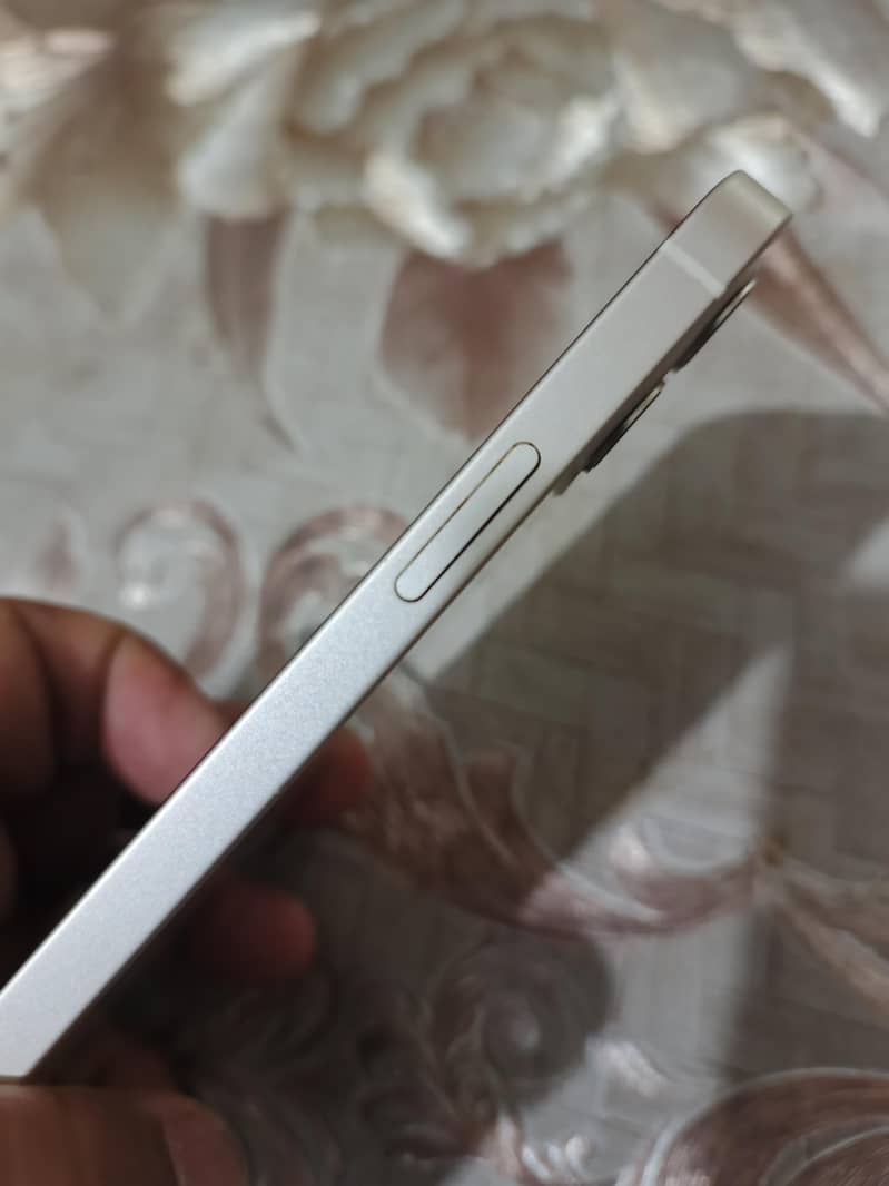 Apple iPhone 12 9