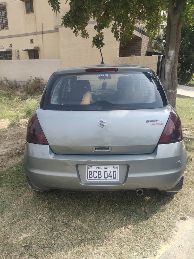 Suzuki Swift 2012 1