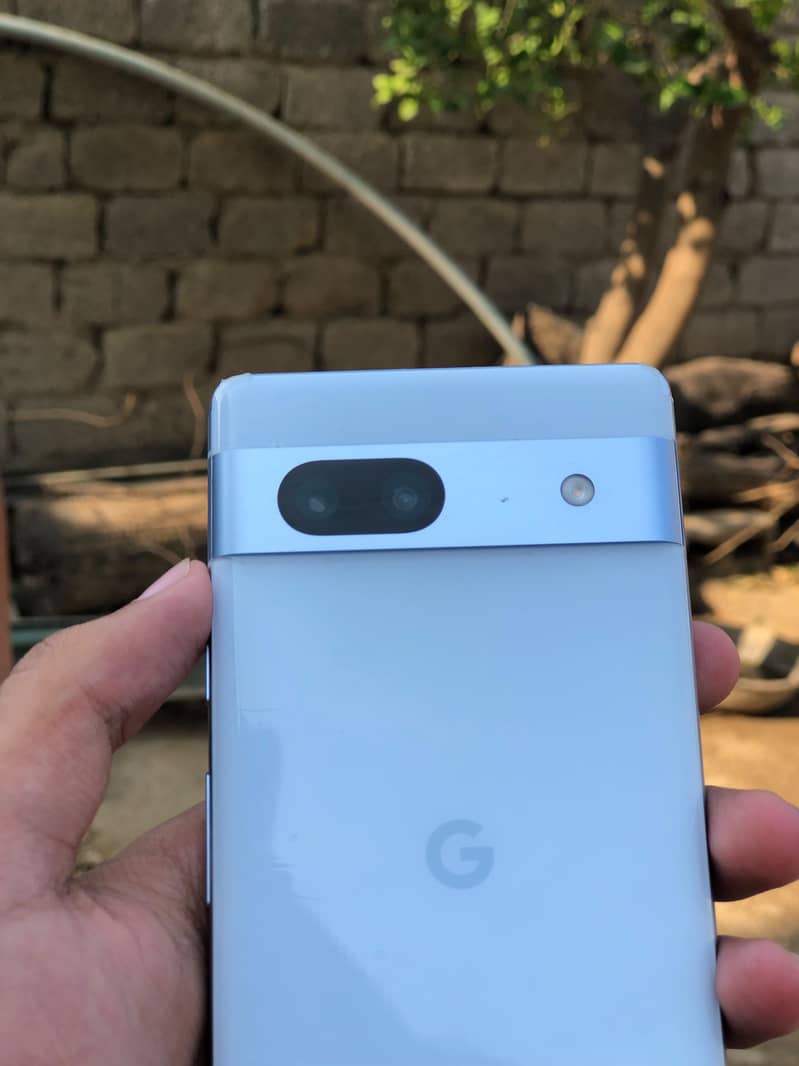Google Pixel 7a 1