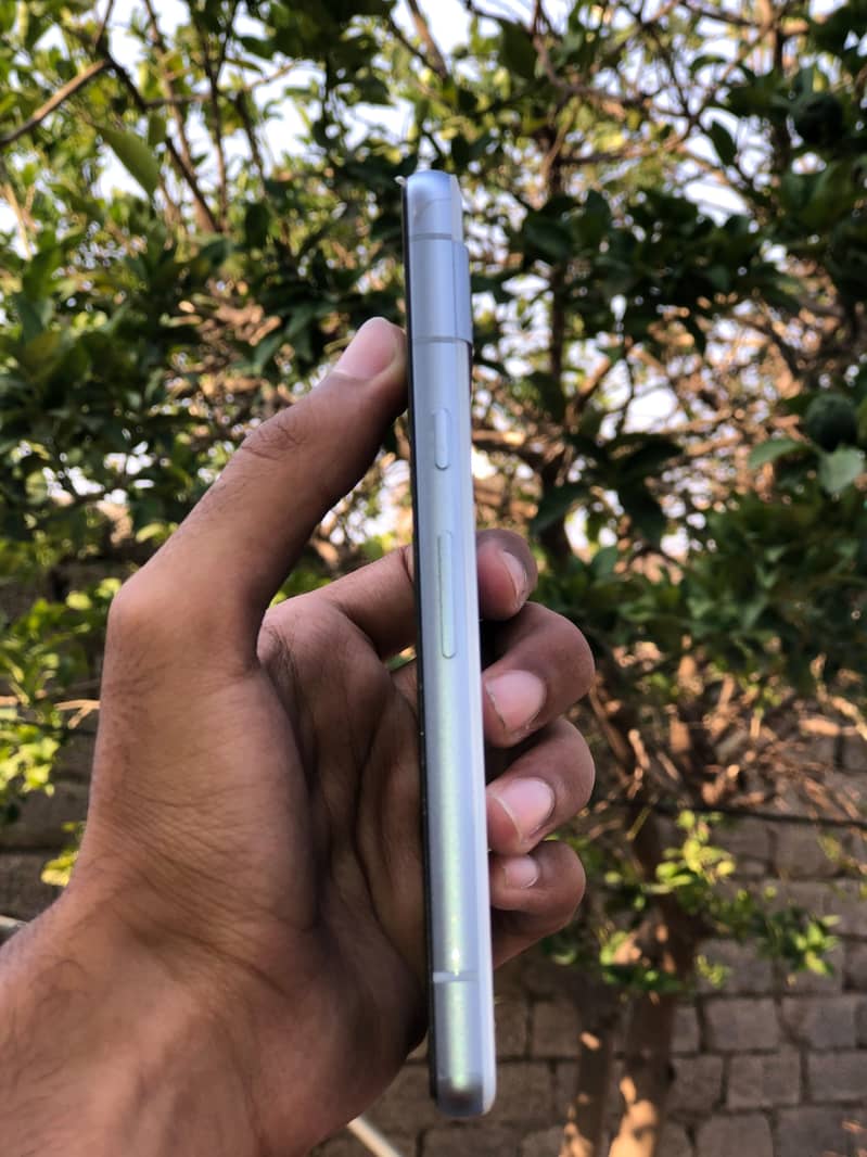 Google Pixel 7a 3