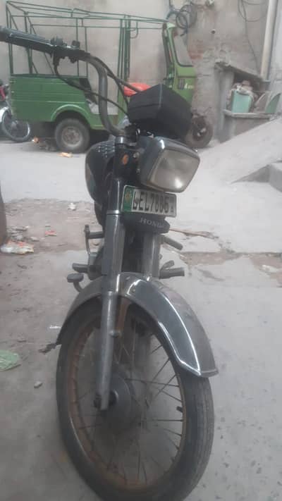 Road prince 70cc For what's app only  : 03228078182