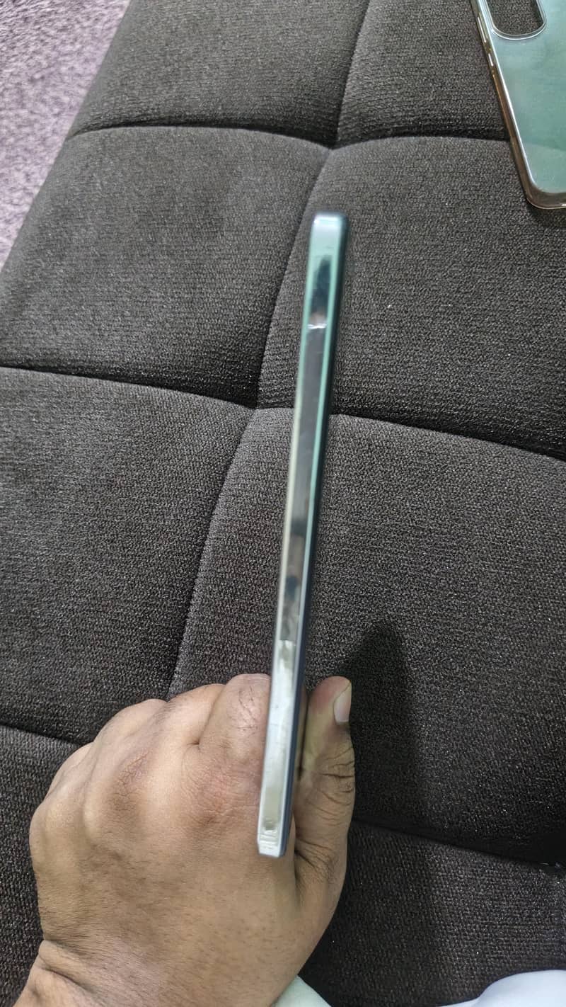 Vivo Y200 3