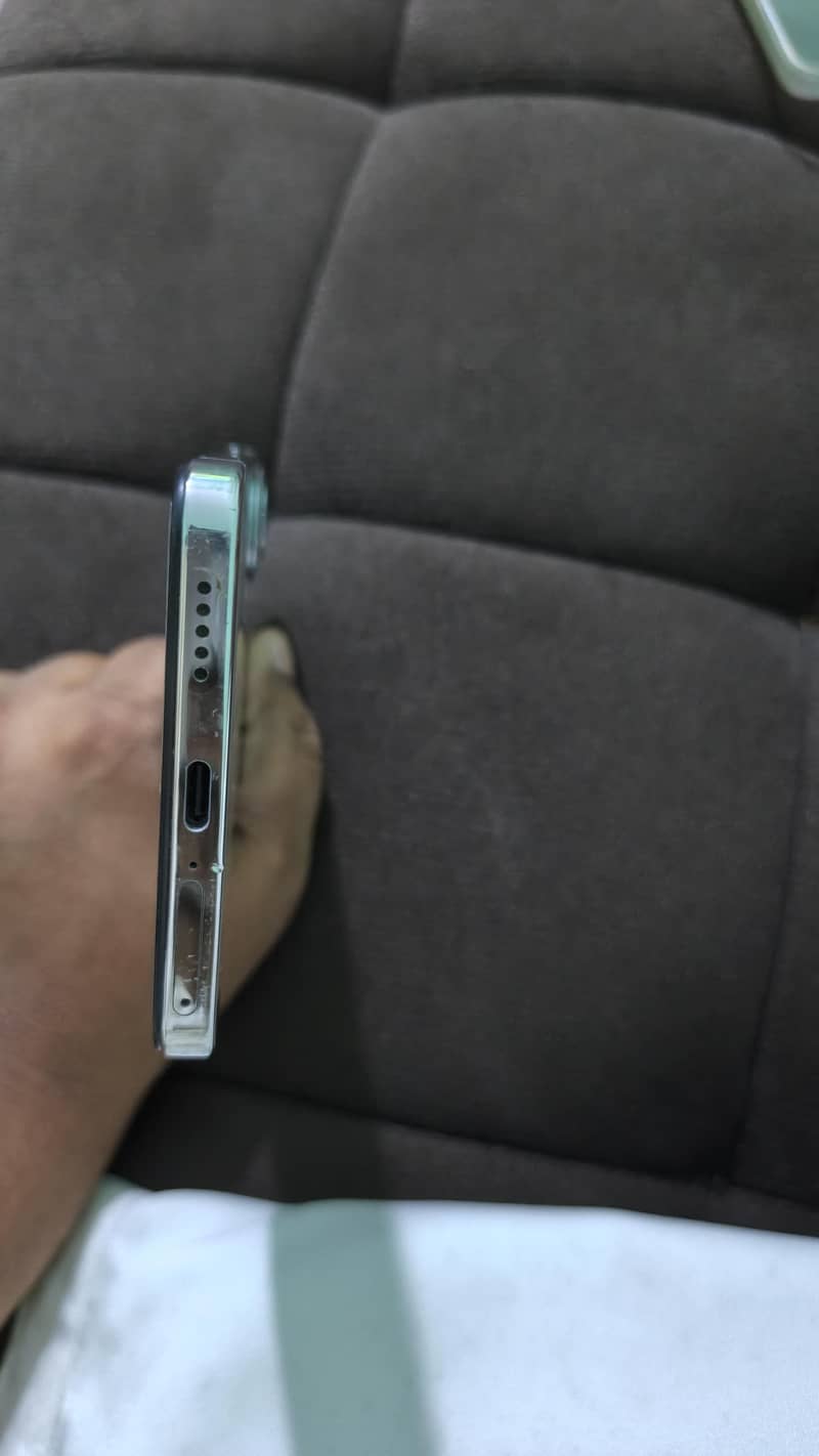 Vivo Y200 6