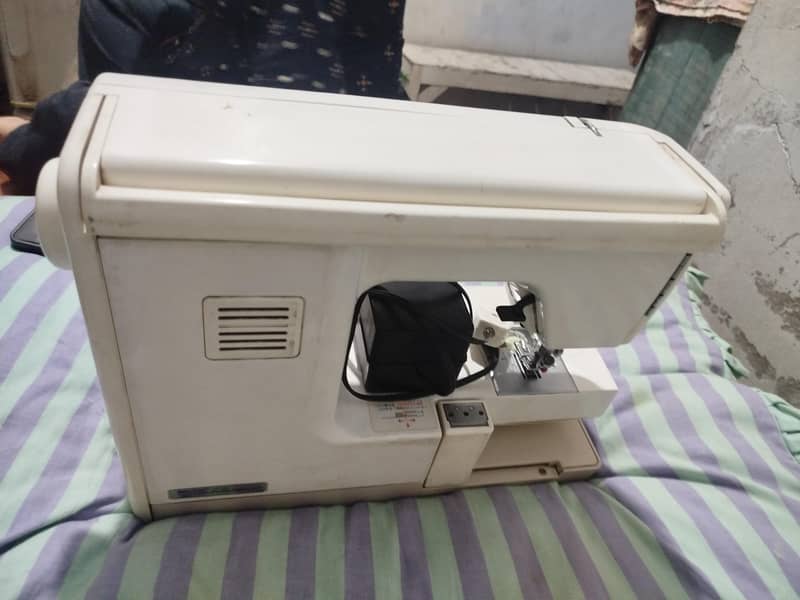 embrodery and swing Machine 2