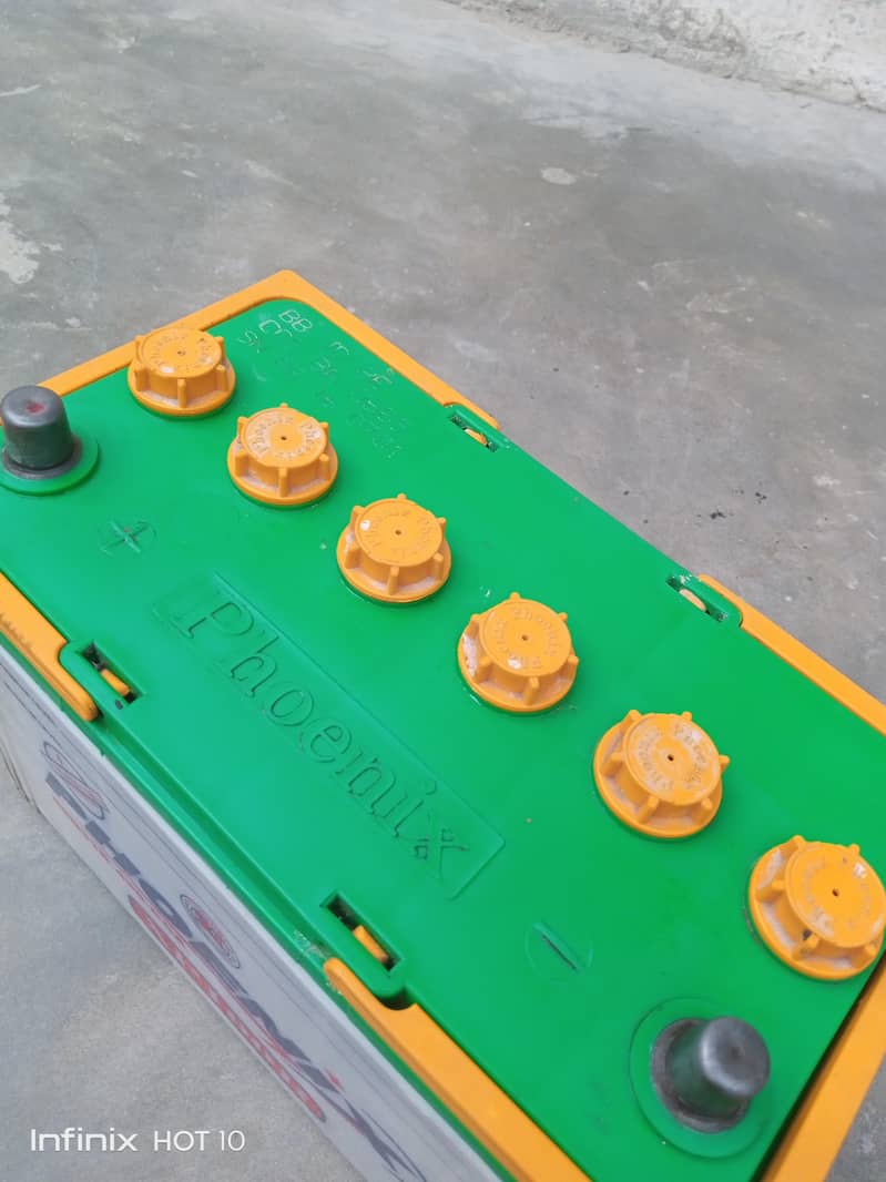 12 V 72 AH Phoenix Battery 0
