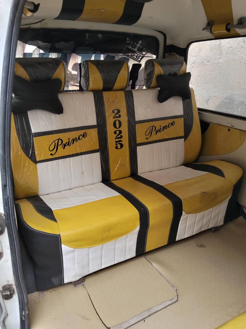 Suzuki Bolan 2010 9
