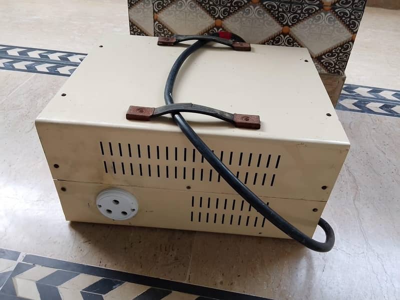 stabilizer 10000 watts 1