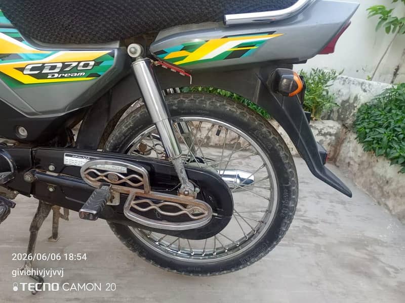 CD 70 DREAM 2
