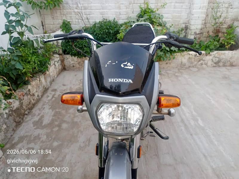 CD 70 DREAM 8
