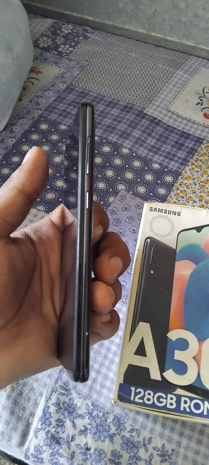 Samsung Mobile A30s 0