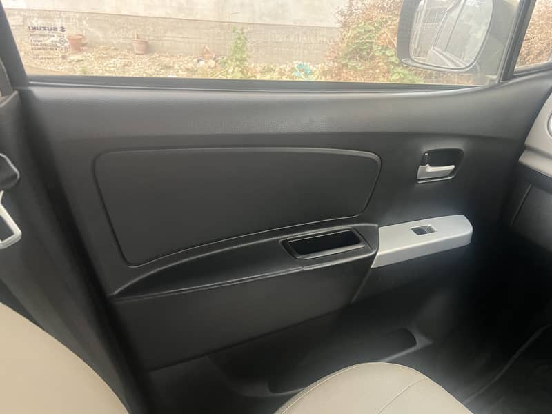 Suzuki Wagon R 2017 3