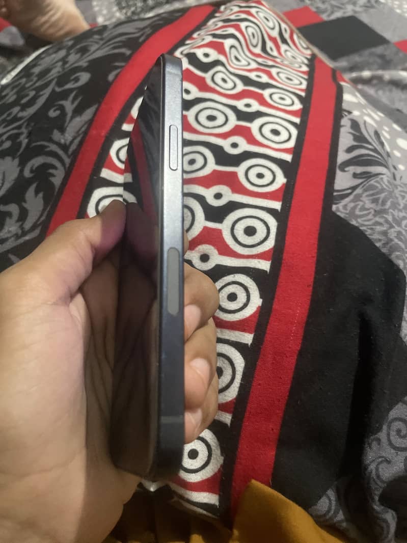 Apple iPhone 12  10 by 10  3