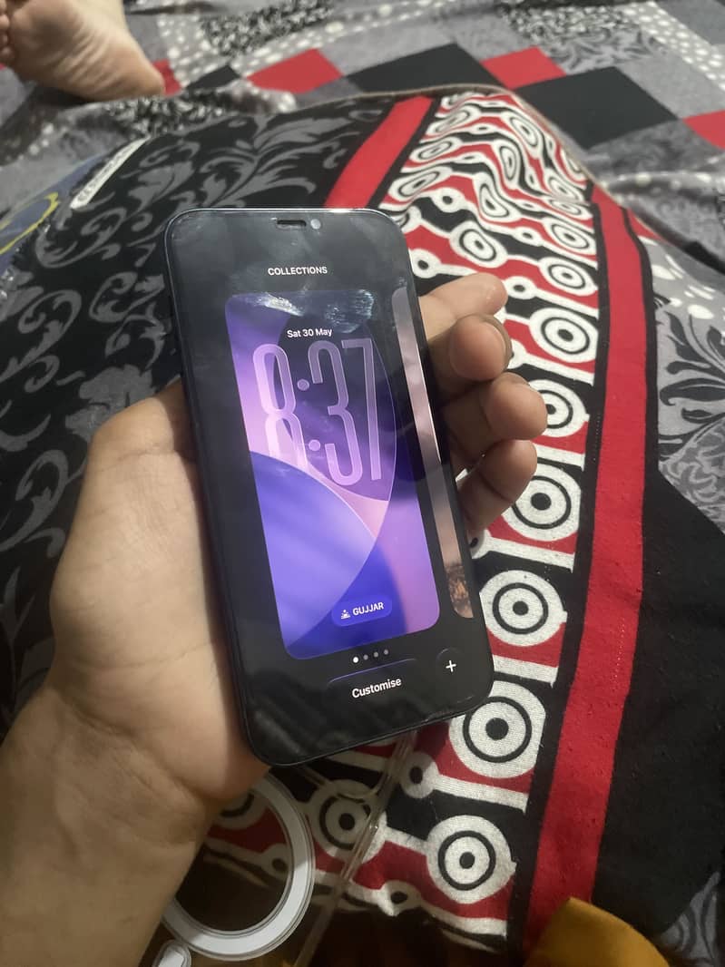Apple iPhone 12  10 by 10  5