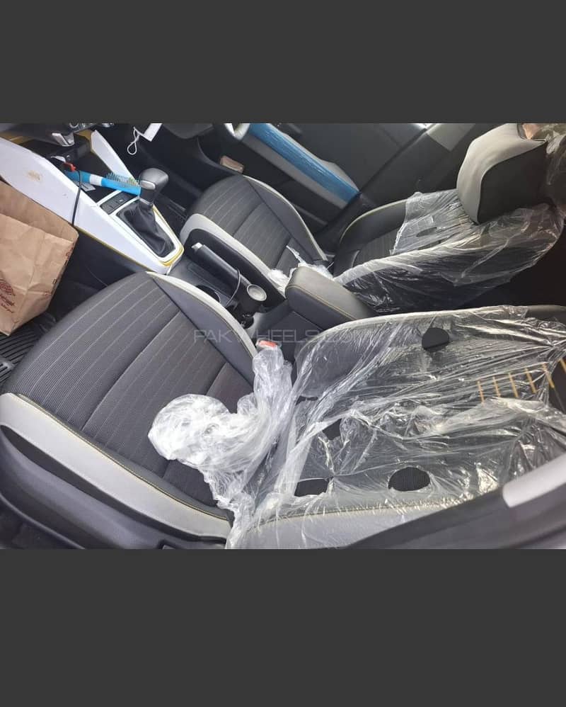 KIA STONIC 2022 ex+ 0