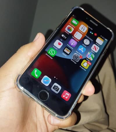 Apple iPhone 7