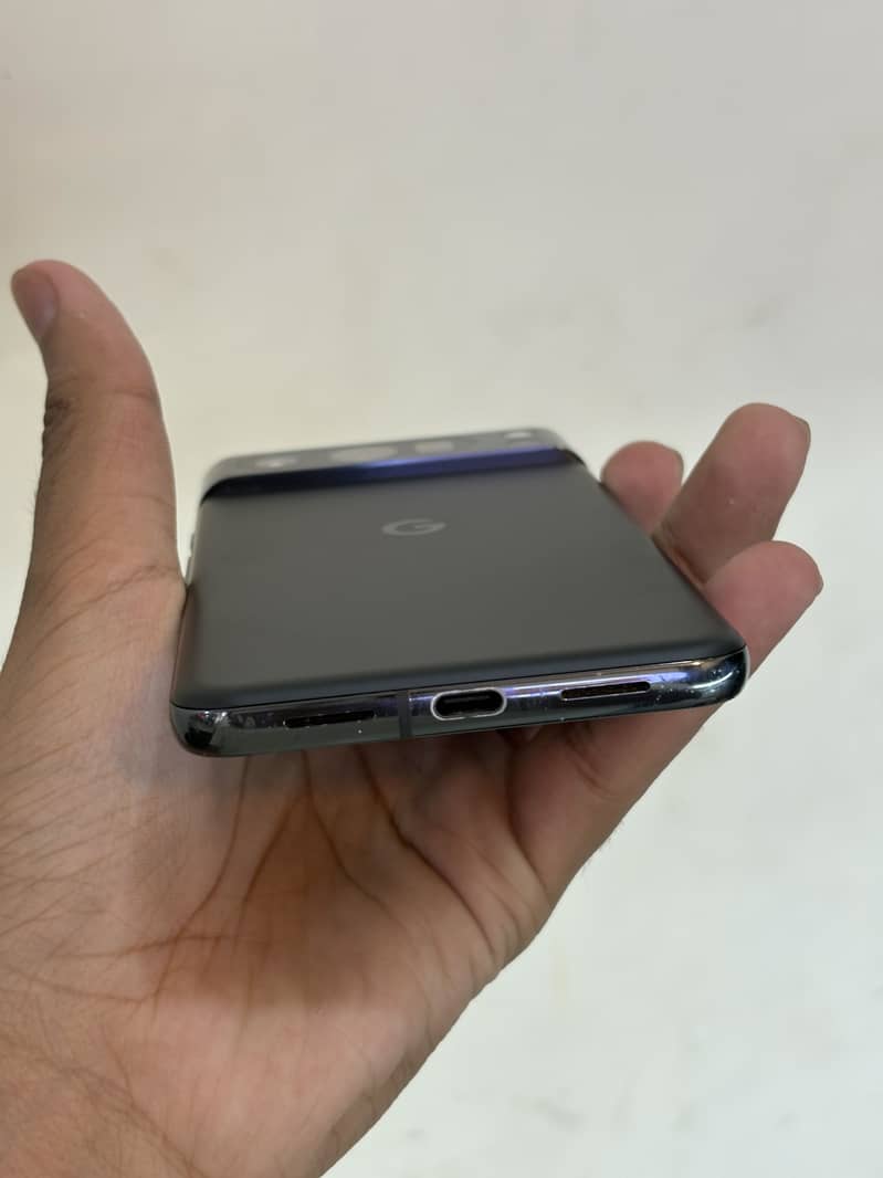 Google Pixel 8 Pro 4