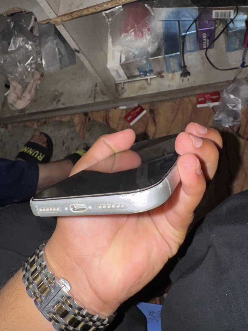 Apple iPhone 17 Pro Max 2