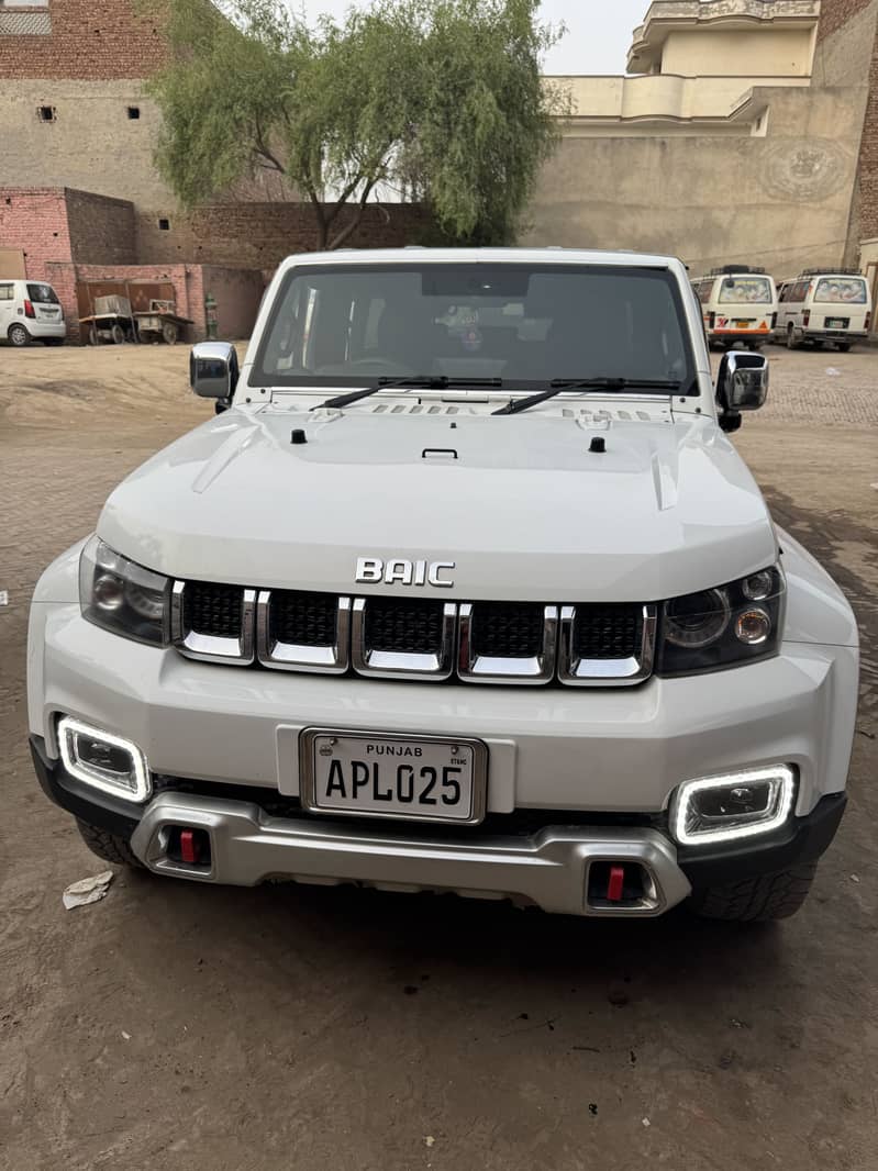 BAIC BJ40 Plus 2023 0