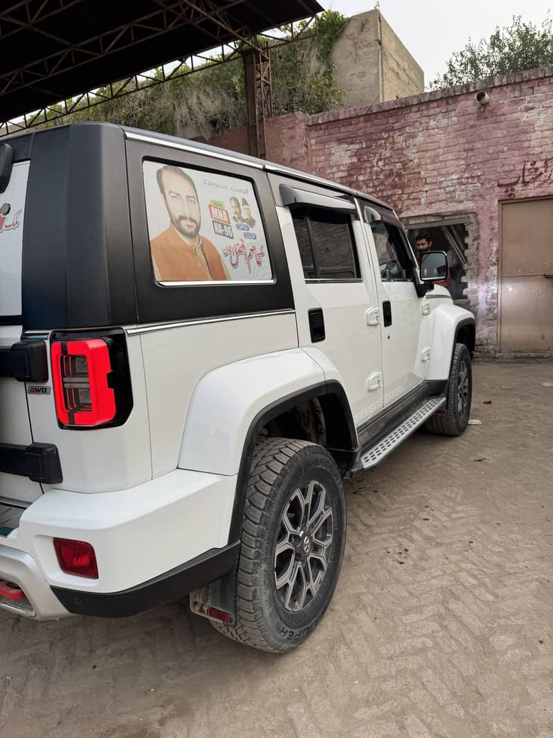 BAIC BJ40 Plus 2023 3