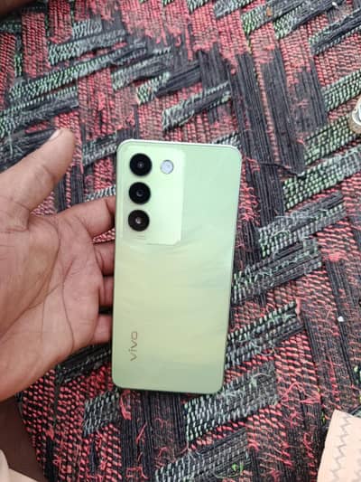 Vivo Y100